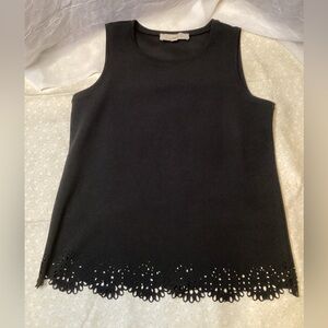 LOFT Black Tank Top with Cut-Out Hem Petite Medium Polyester Mix Business Casual
